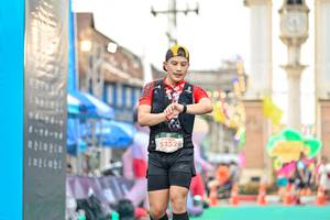 BIB: 5252
                            <button type="button" onclick="openModal(24883445)" class="btn btn-primary btn-sm float-right btn-popup" data-toggle="modal" data-target=".modal-high-quality">
                        <i class="fas fa-shopping-cart"></i> Add to Cart
                    </button>
                                            <button type="button" onclick="isThisMe(24883445, true)" class="btn btn-success btn-sm float-right btn-popup btn-isme hidden" data-toggle="tooltip" data-placement="bottom" title="นี่คือรูปของคุณใช่ไหม คลิกที่นี่เพื่อเอาเข้าอัลบั้ม">
                        <i class="fas fa-plus"></i> Add to album
                    </button>
                    <button type="button" onclick="isThisMe(24883445, false)" class="btn btn-warning btn-sm float-right btn-popup btn-isnotme hidden">
                        <i class="fas fa-ban"></i> Remove from album
                    </button>